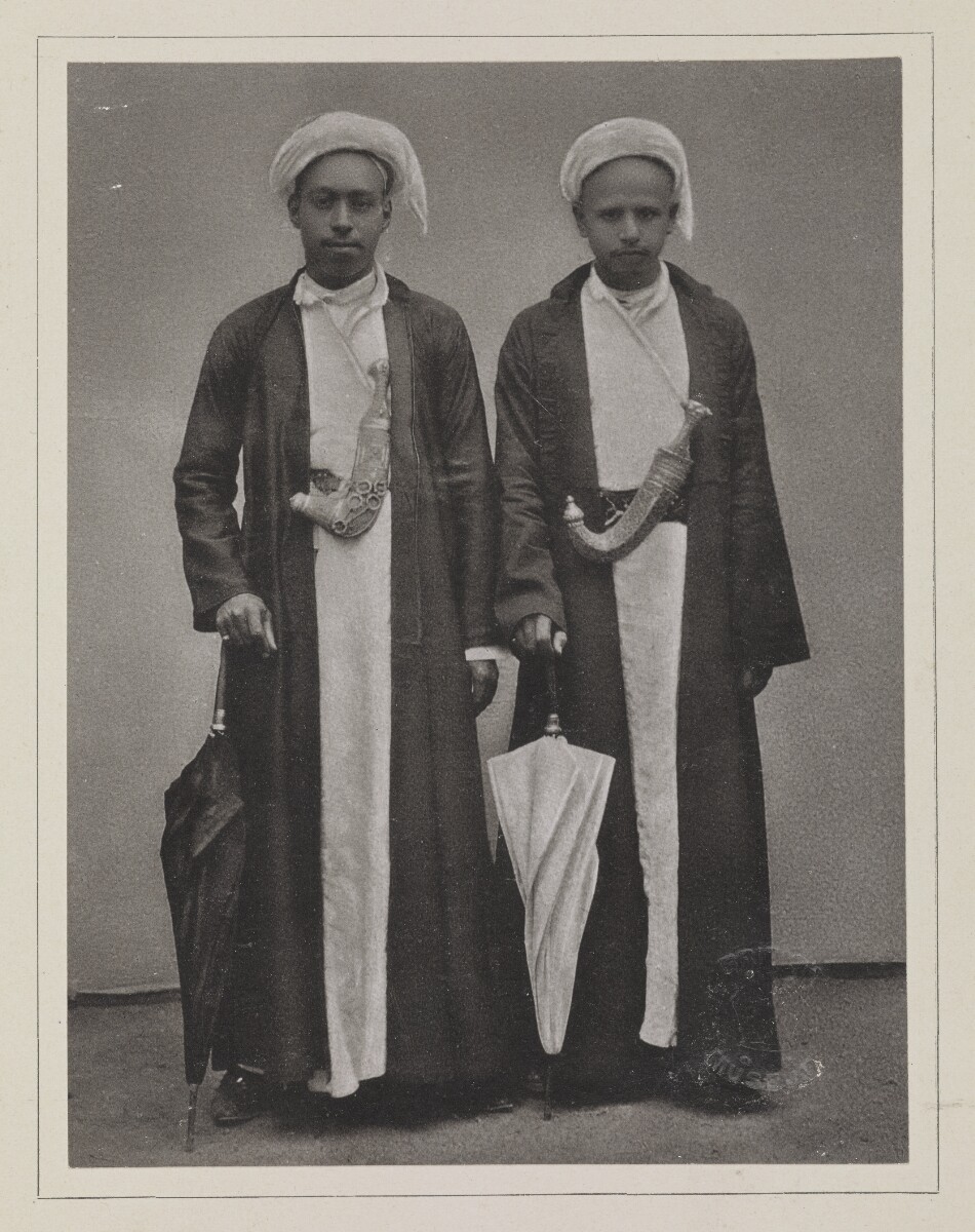 'Mitglieder verschiedener Scherifenfamilien in Mekka'. Photographer: Christiaan Snouck Hurgronje [&lrm;18r-d] (1/1)